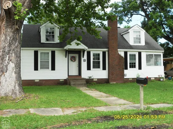 218 S Dowell Ave #101, Tuckerman, AR 72473