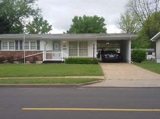 1460 Mullanphy Rd, Florissant, MO 63031