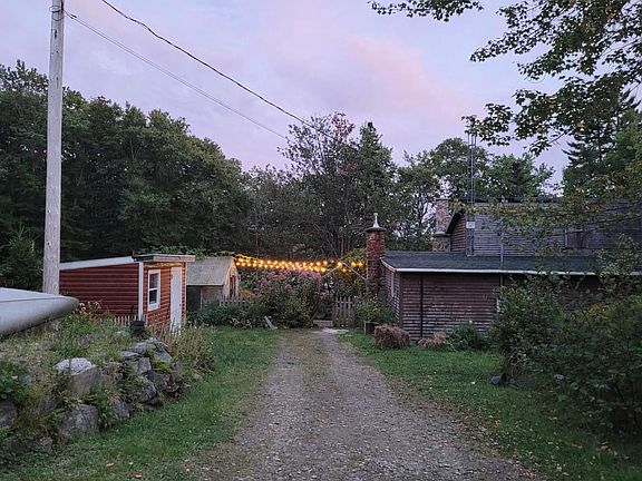 2nd image of 576 Beaver River Rd