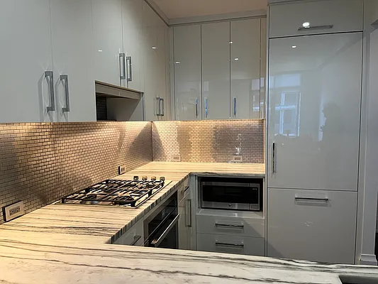 Rented by Level Group | media 9