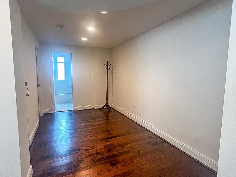 1727 Massachusetts Ave NW #819 — Photo 19