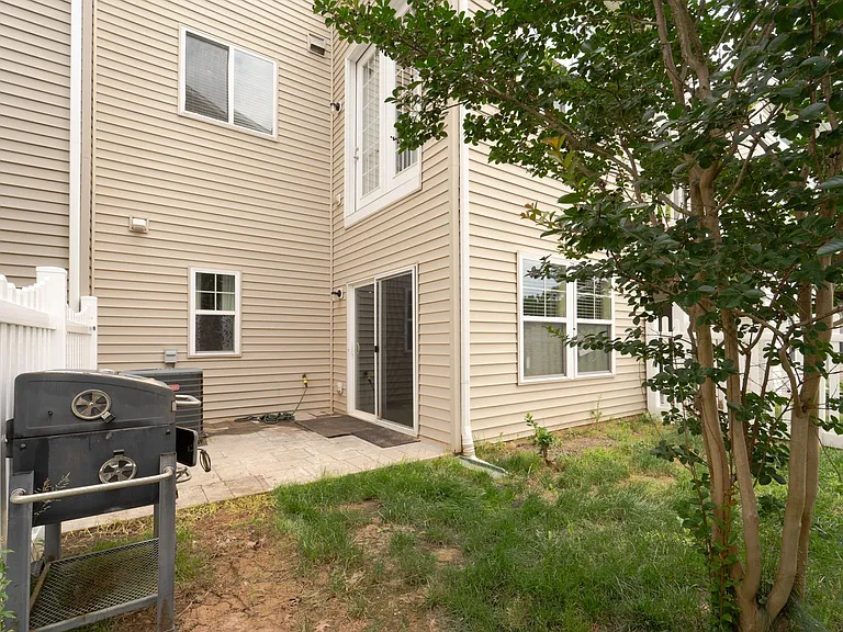 405 Ocracoke Way — Photo 28