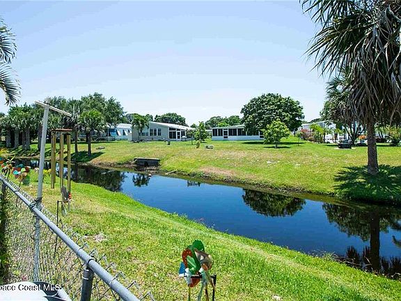 4th image of 717 Barefoot Blvd