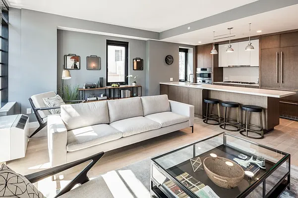 Sold by MNS | media 30