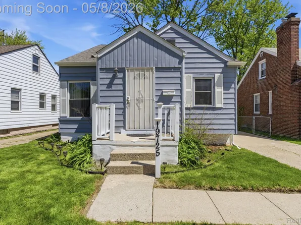 19725 Kingsville St, Harper Woods, MI 48225
