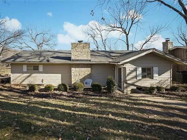 31 G St, Lees Summit, MO 64086