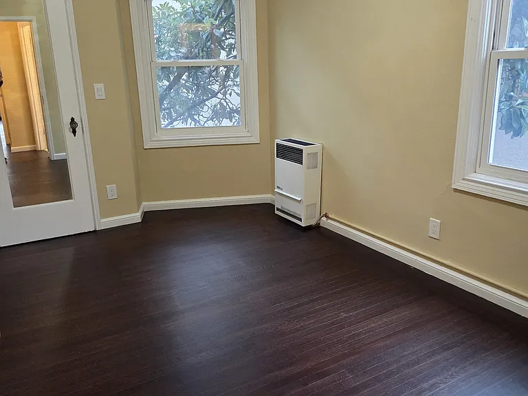 2320 Le Conte Ave #1 — Photo 10