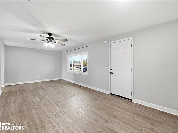 3rd image of 2307 14th Ave