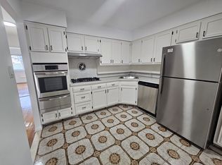 32-16 43rd St UNIT 2, Astoria, NY 11103