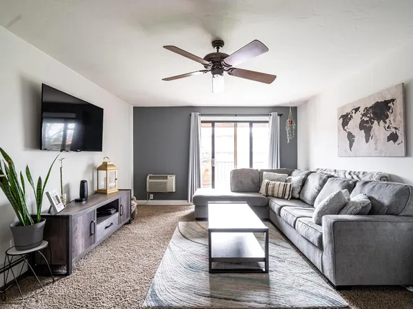 8515 West Waterford AVENUE #6, Greenfield, WI 53228