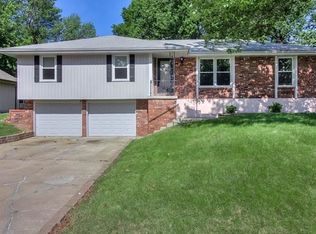 1320 SW 20th St, Blue Springs, MO 64015