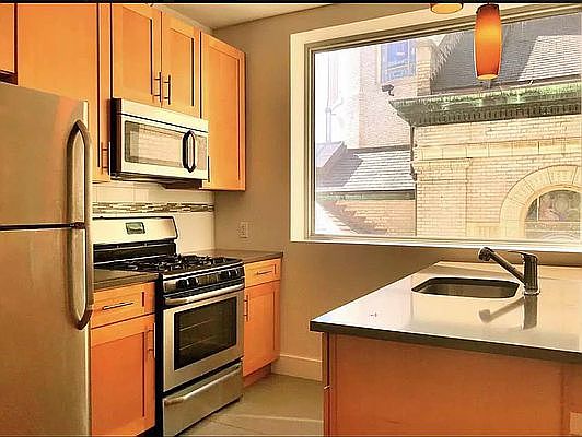 1st image of 719 Dean St #2R