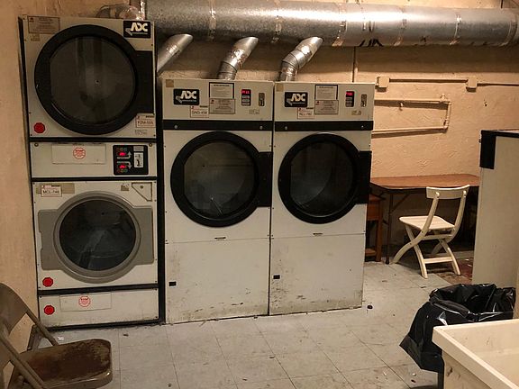 4th image of 14333 Sanford Ave APT F23