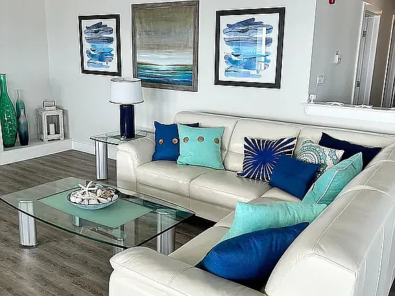 377 Ocean Blvd — Photo 13