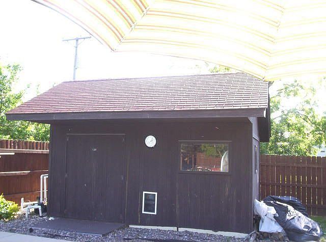 2nd image of 204 3rd St