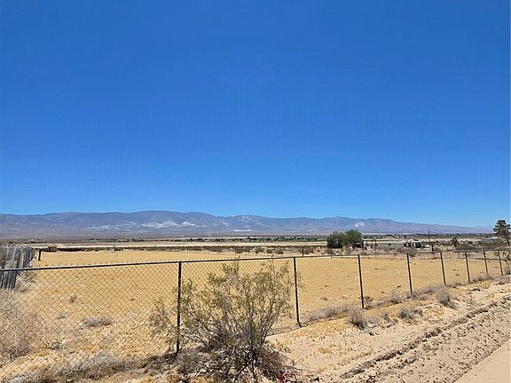 4th image of 37915 Rabbit Springs Rd
