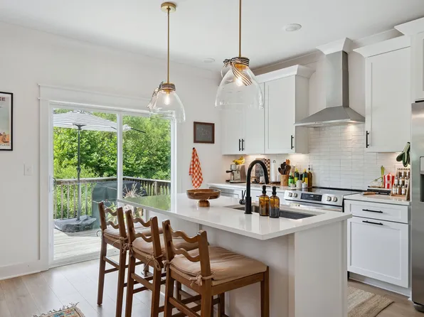 602 Newhall Dr, Nashville, TN 37206