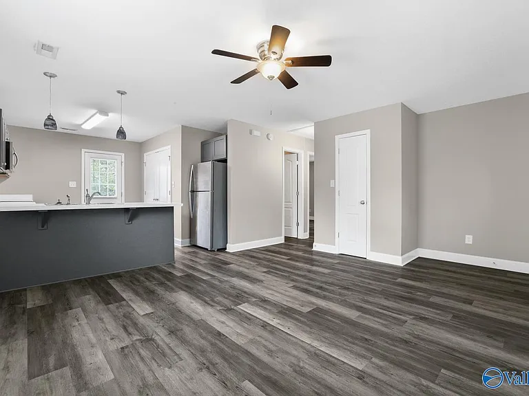 218 Ward Ave NE — Photo 7