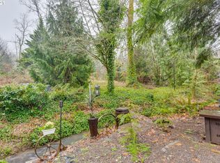 60183 E Sleepy Hollow Dr, Sandy, OR 97055