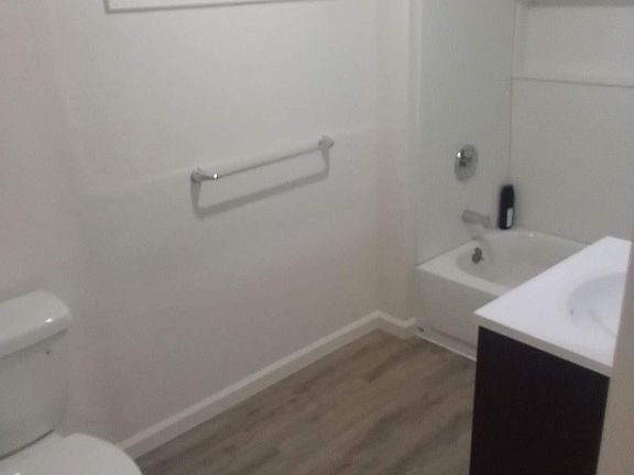 3rd image of 17133 Palm Ave