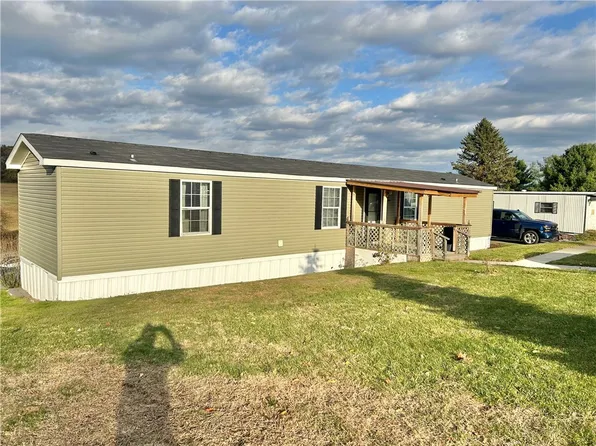 234 Laurie Ln, Washington, PA 15301