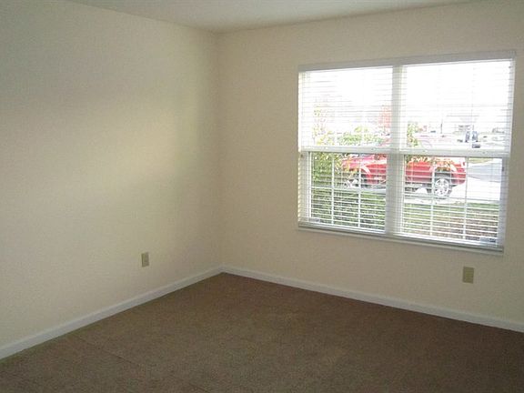 3rd image of 5161 Gray Wood Ct