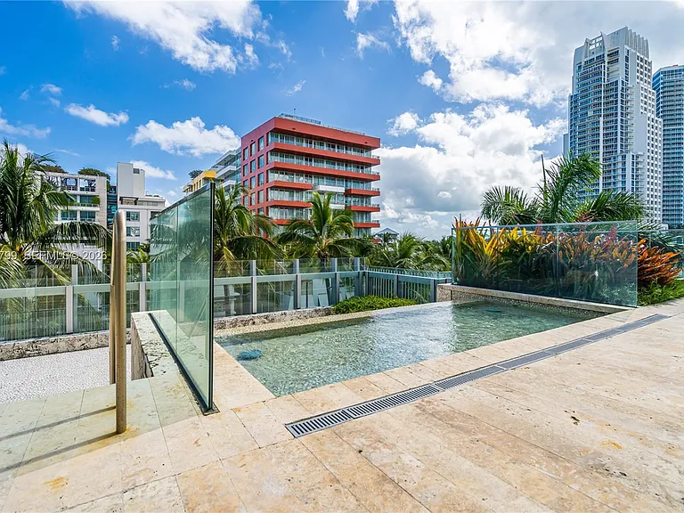 120 Ocean Dr #700 — Photo 49