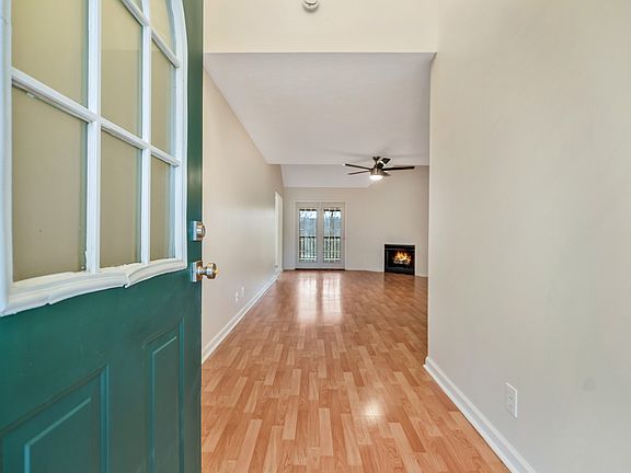 5th image of 3006 Kelly Lynn Ct