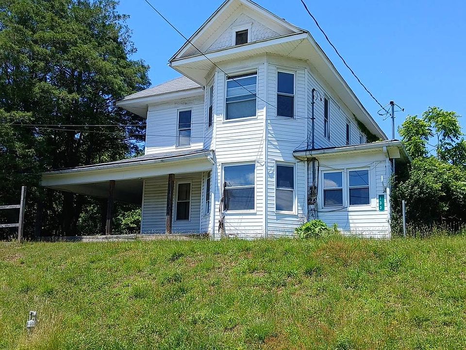 1st image of 133 Circle Ave
