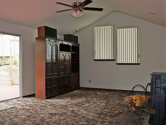 3rd image of 3920 Lissa Dr