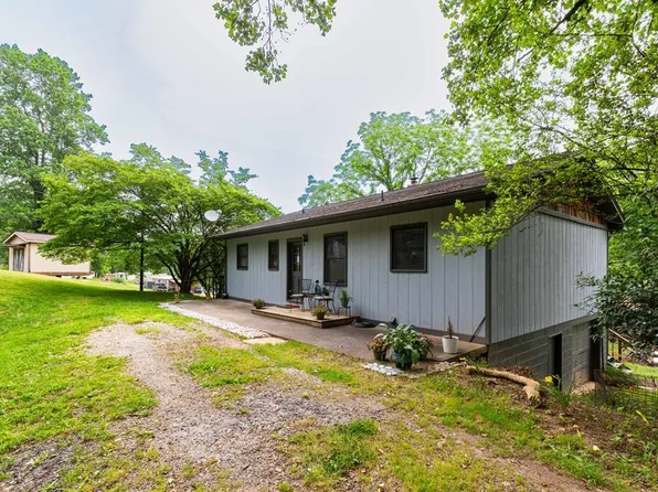 57 Gribble Hill Rd, Franklin, NC 28734