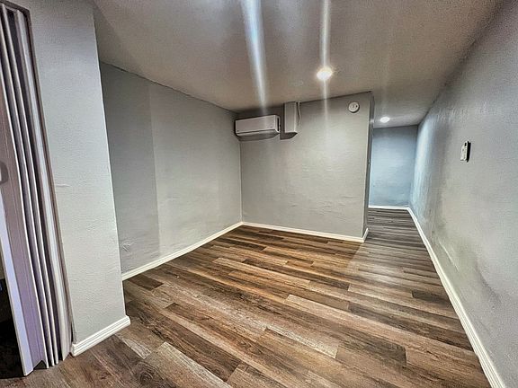3rd image of 2812 Porter Ave #3