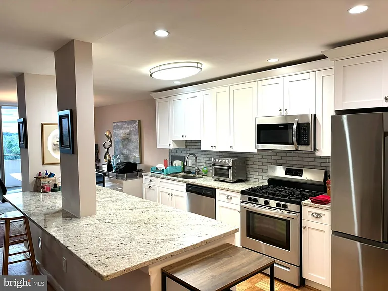 5101 River Rd #1901 — Photo 5