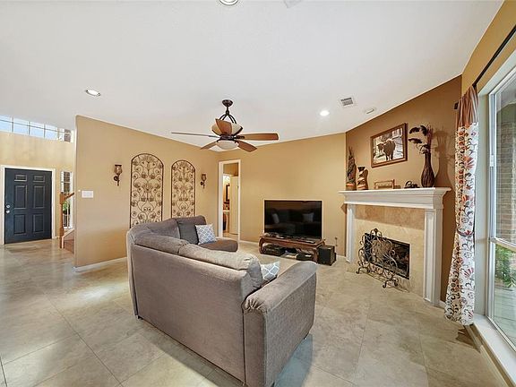 4th image of 12556 Lake Vista Dr