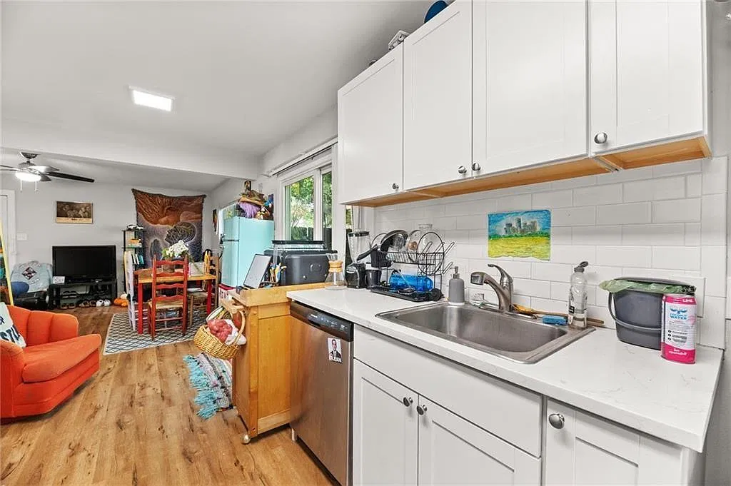 4 bed, 1500 sqft, $2,900 — Photo 4
