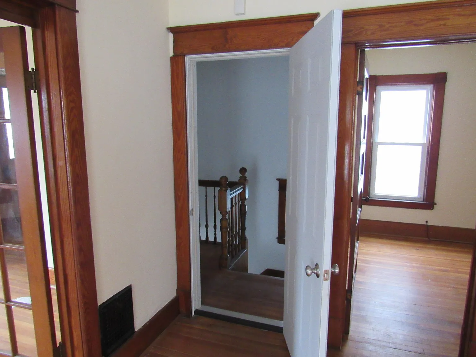2 bed, 850 sqft, $1,800 — Photo 4
