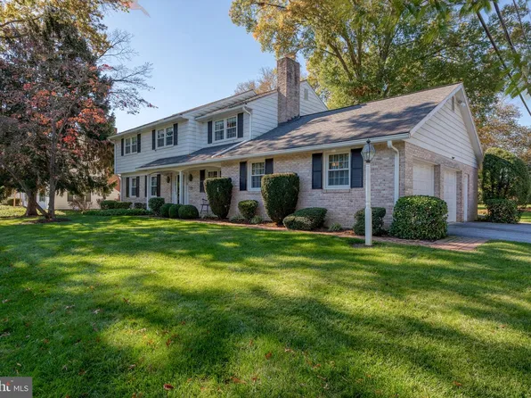 680 Barr Blvd, Lancaster, PA 17603