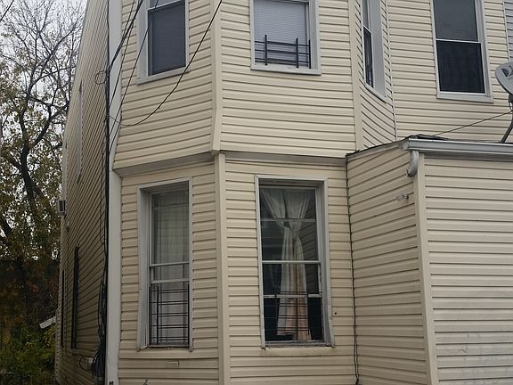 2nd image of 10317 Remington St
