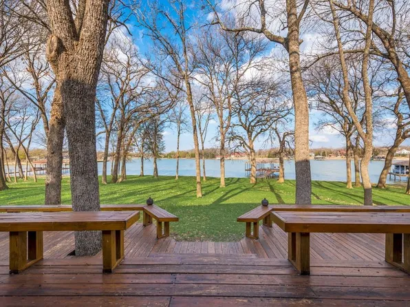 229 Tonkawa Trl, Corsicana, TX 75109