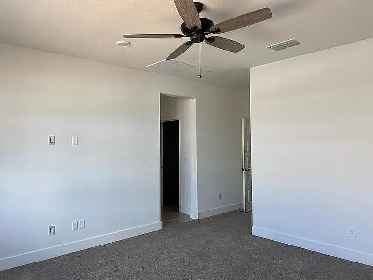 2434 Urdaneta Way — Photo 30