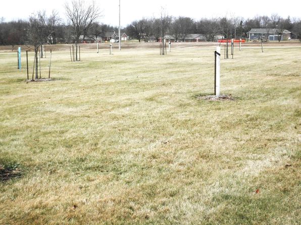 925 Woodland Ave, Riceville, IA 50466