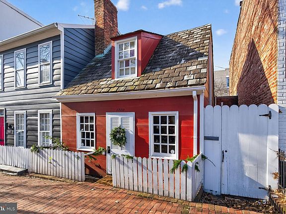 2nd image of 1222 28th St NW