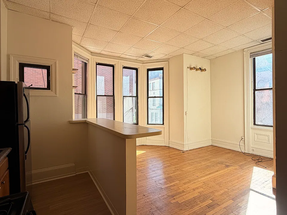 2131 Sansom St #2