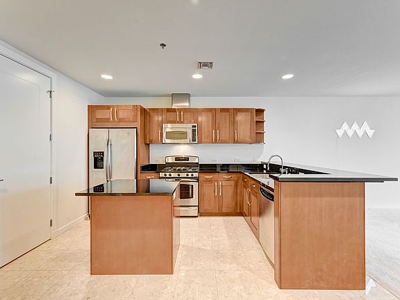 5th image of 4525 Dean Martin Dr Unit 2311