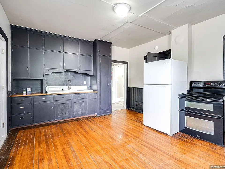 1201 Michigan St/ 505 12th Ave.