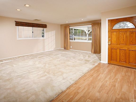 4th image of 6726 Valley Circle Blvd