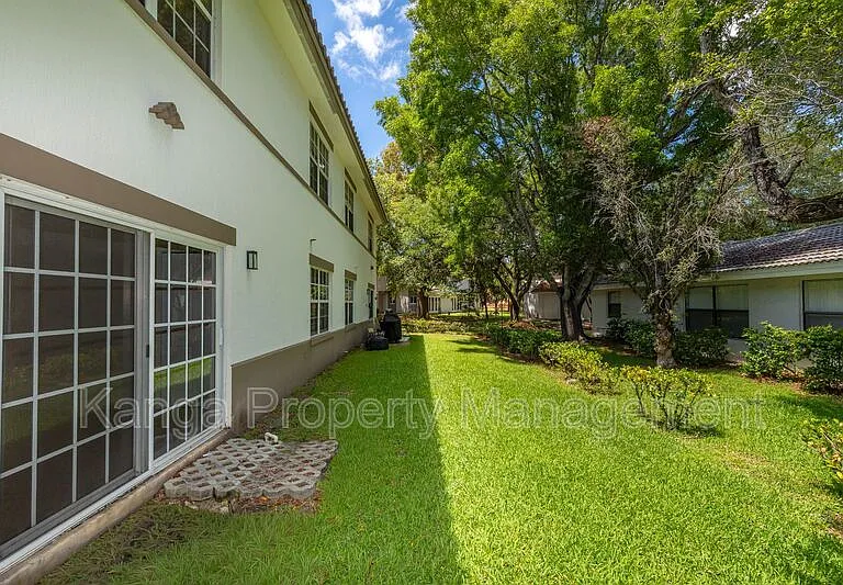 3525 NW 114th Ln #3525 — Photo 28