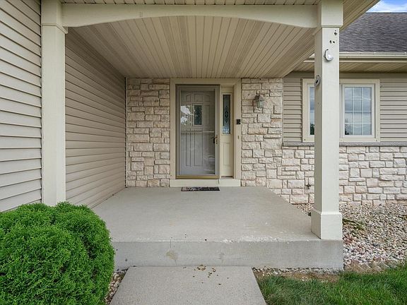 2nd image of 1246 S Wilson AVENUE