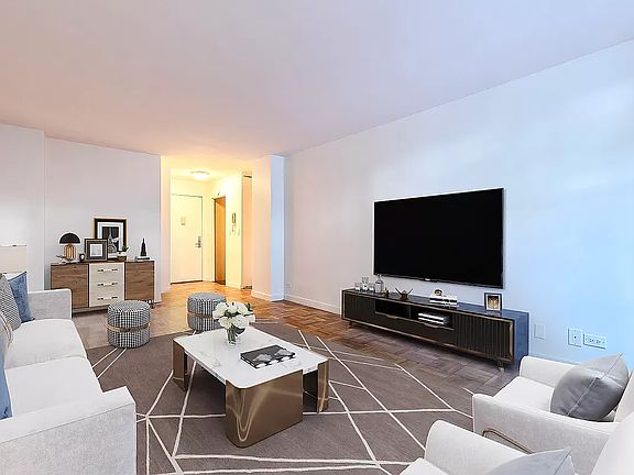 3rd image of 333 E 49th St APT 1N