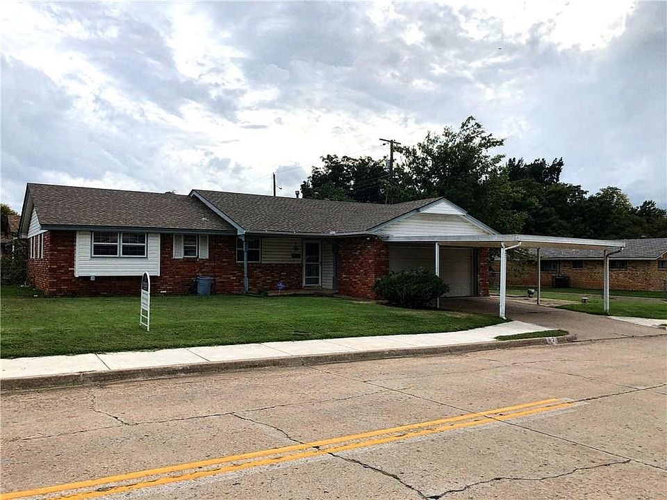 2nd image of 2 Philbrooke Dr